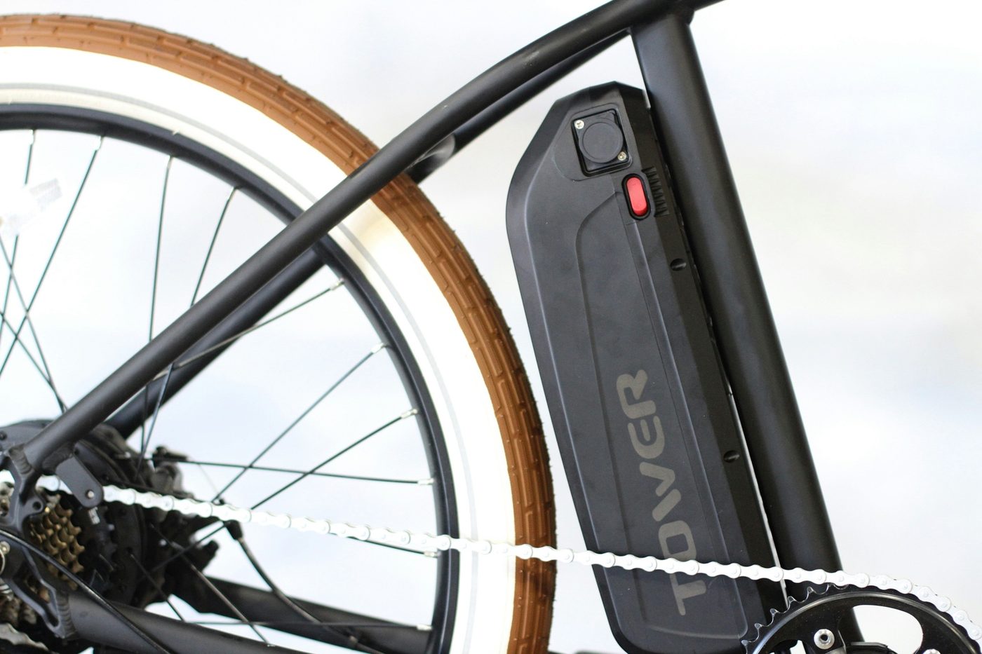 Frame-mounted removable e-bike battery close-up